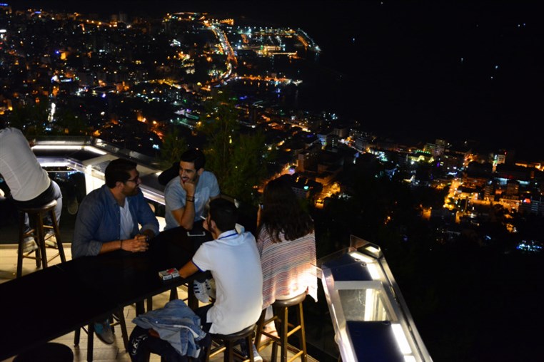 Bay Lodge Terrace on Saturday Night